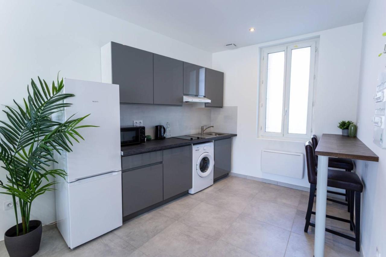 Maxbnb - Climatise - Grand Studio 37M2 & Terrasse 30M2 - Est Тулон Екстериор снимка