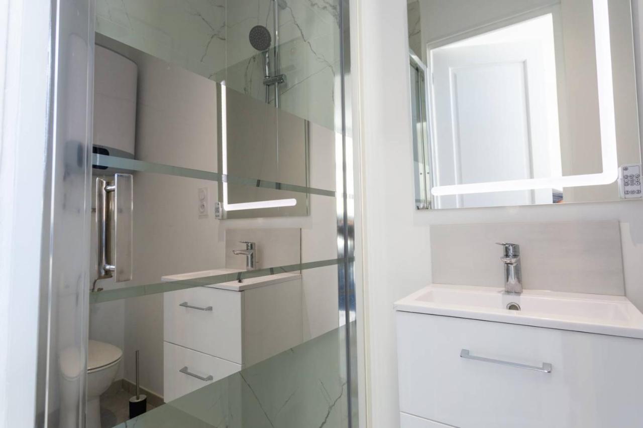 Maxbnb - Climatise - Grand Studio 37M2 & Terrasse 30M2 - Est Тулон Екстериор снимка